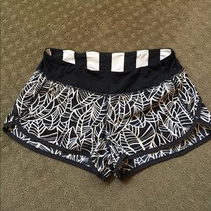 Lululemon speed short 2-way stretch 6
